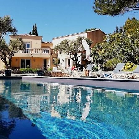 Castel'Lodge Le Beausset Exterior photo